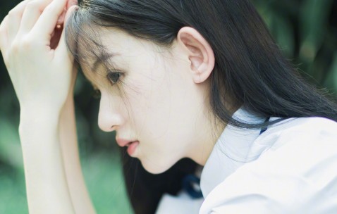 婴儿右耳朵畸形，理解、关爱与治疗